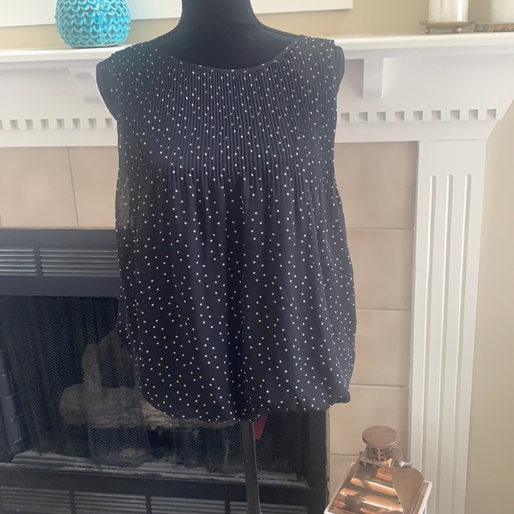 Top - Picture 2 of 6